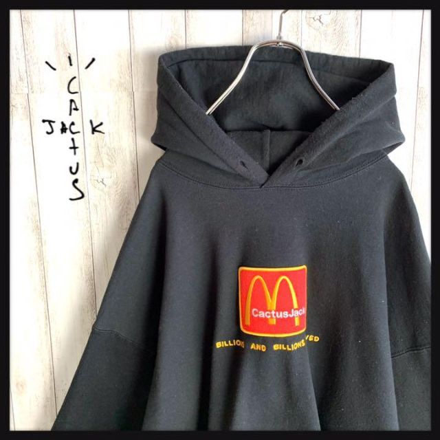 希少デザイン】トラヴィススコット☆センター刺繍 パーカー 入手困難