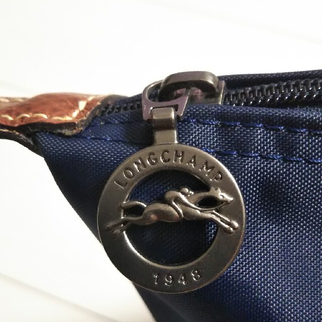 LONGCHAMP(ロンシャン)のLONGCHAMP ルプリアージュオリジナルトップハンドルバッグM レディースのバッグ(トートバッグ)の商品写真