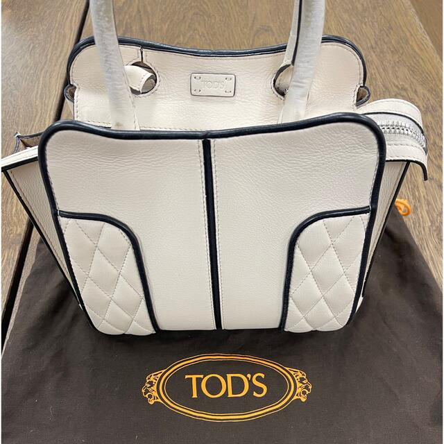 専用　TOD'Sドッズ　セラバック