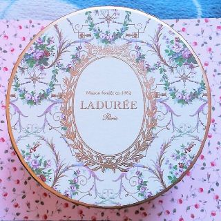 ラデュレ(LADUREE)のLADUREE 金平糖ライチ バラ売り(菓子/デザート)