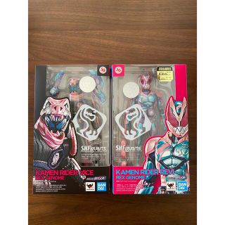 バンダイ(BANDAI)の新品 即納 S.H.figuarts 仮面ライダーリバイス  2体セット (特撮)