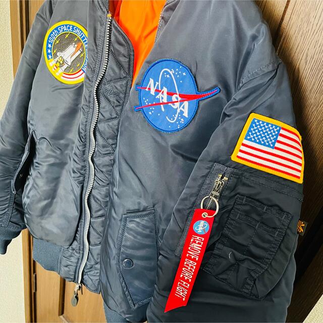 ALPHA × NASA フライトジャケット