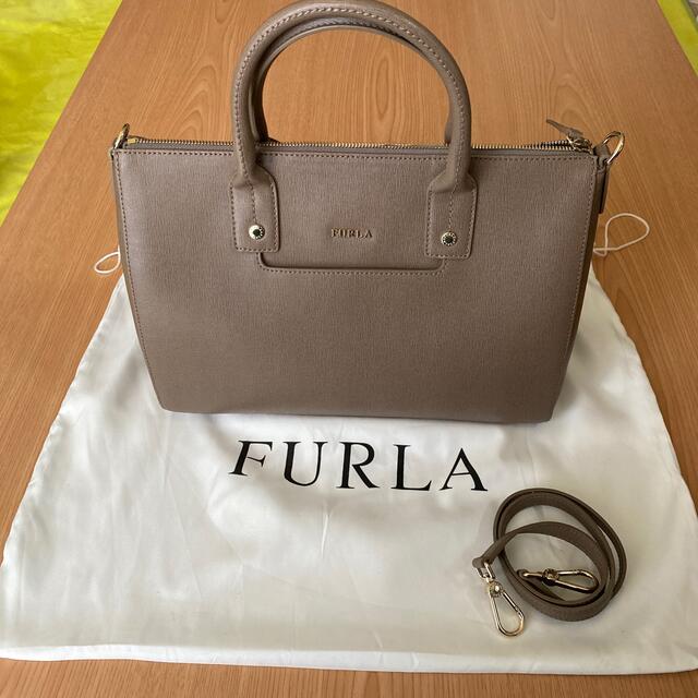FURLAのハンドバッグ