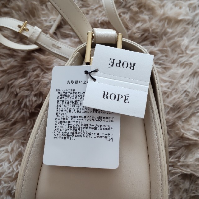 ROPE’(ロペ)のROPE　ショルダーバッグ　アイボリー レディースのバッグ(ショルダーバッグ)の商品写真