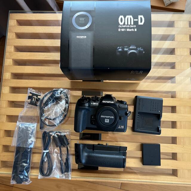 値下OM-D E-M1 Mark IIIパワーバッテリーホルダーHLD-9セット