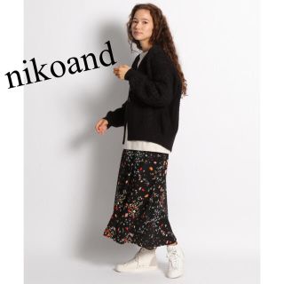 ニコアンド(niko and...)の新品　値下げnikoandニコアンド　小松菜奈　花柄　サイドタック　スカート(ロングスカート)