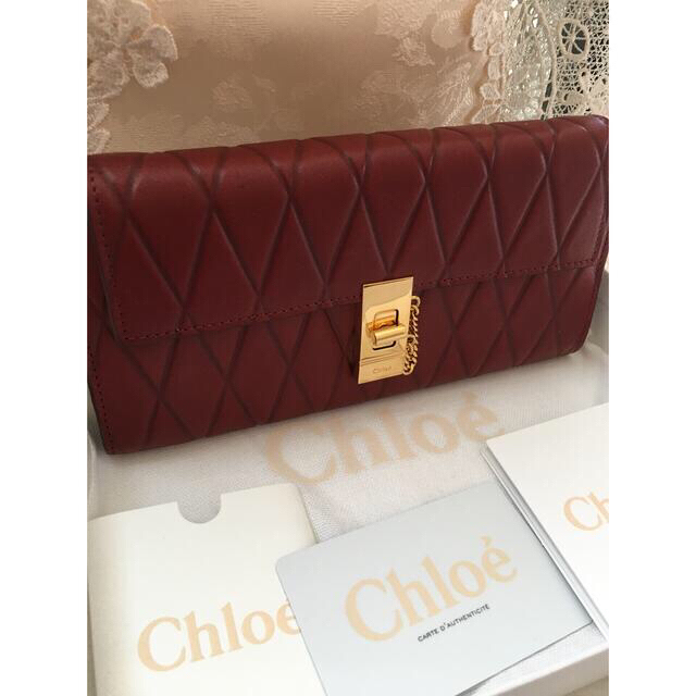 Chloeクロエ　赤　ボルドー　レザー　ターンロックチェーン　長財布　箱付き