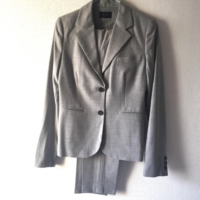 theory(セオリー)のセオリー パンツスーツ 珍しいアンクル丈 専用スーツカバー付き レディースのフォーマル/ドレス(スーツ)の商品写真