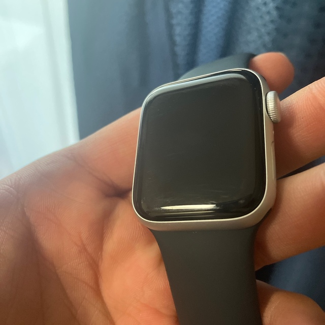 Apple Watch - Apple Watch SE 40mm アルミニウムとスポーツバンドの