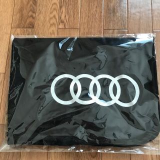 アウディ(AUDI)のアウディ ブランケット 新品未使用(車内アクセサリ)