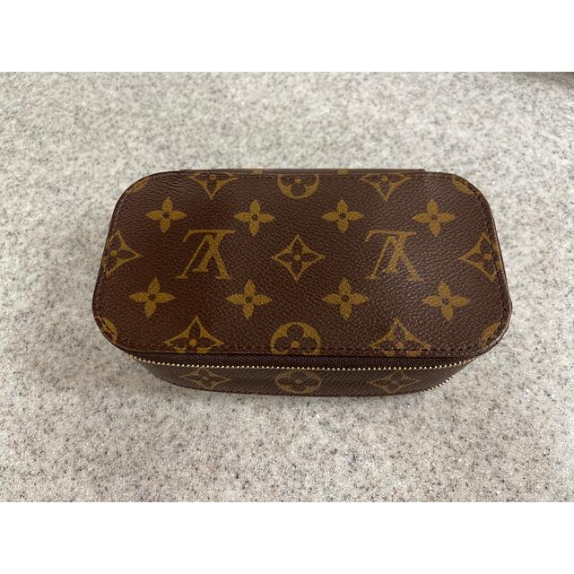 LOUIS VUITTON(ルイヴィトン)の ルイヴィトン M47510 モノグラム　トゥルース ブラッシュPMポーチ レディースのファッション小物(ポーチ)の商品写真