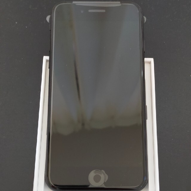 iPhone(アイフォーン)の[値下げ]iPhoneSE2（第2世代）SIMフリー ブラック スマホ/家電/カメラのスマートフォン/携帯電話(スマートフォン本体)の商品写真