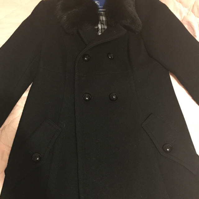 BURBERRY(バーバリー)の大幅値下げ バーバリー ブルーレーベル 黒色Aラインコート レディースのジャケット/アウター(ロングコート)の商品写真