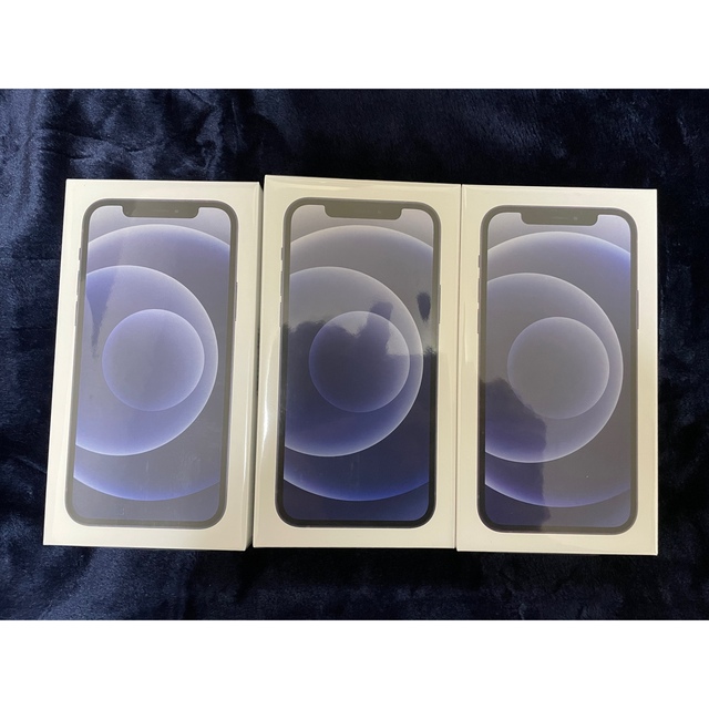 【新品・未開封】アップル iPhone12 64GB ブラック softbank