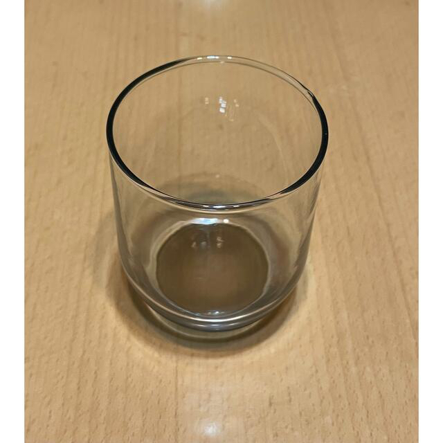 MUJI (無印良品)(ムジルシリョウヒン)の無印良品 ガラスコップ 薄黒いコップ インテリア/住まい/日用品のキッチン/食器(グラス/カップ)の商品写真