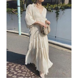 アメリヴィンテージ(Ameri VINTAGE)のアメリヴィンテージ　SHIRRING PLEATS DRESS  AMERI(ロングワンピース/マキシワンピース)