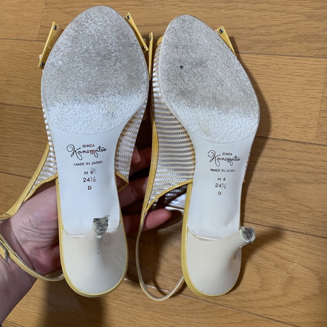 GINZA Kanematsu(ギンザカネマツ)の銀座かねまつ　イエロー　サンダル　24.5 D レディースの靴/シューズ(サンダル)の商品写真