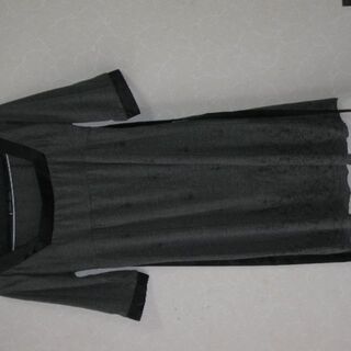 ディープグレー黒花柄刺繍七分袖ワンピース　0707(衣装)