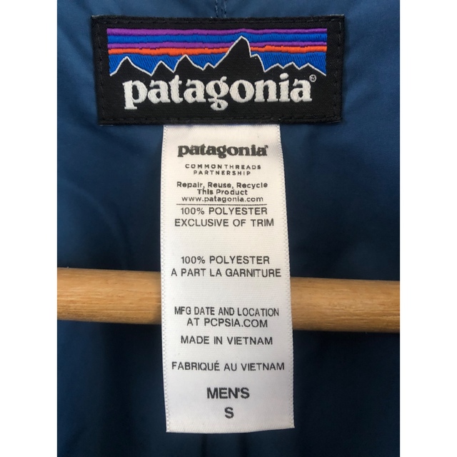 patagonia(パタゴニア)のパタゴニア クラシックレトロXカーディガン 23060 メンズS ネイビー メンズのジャケット/アウター(ブルゾン)の商品写真