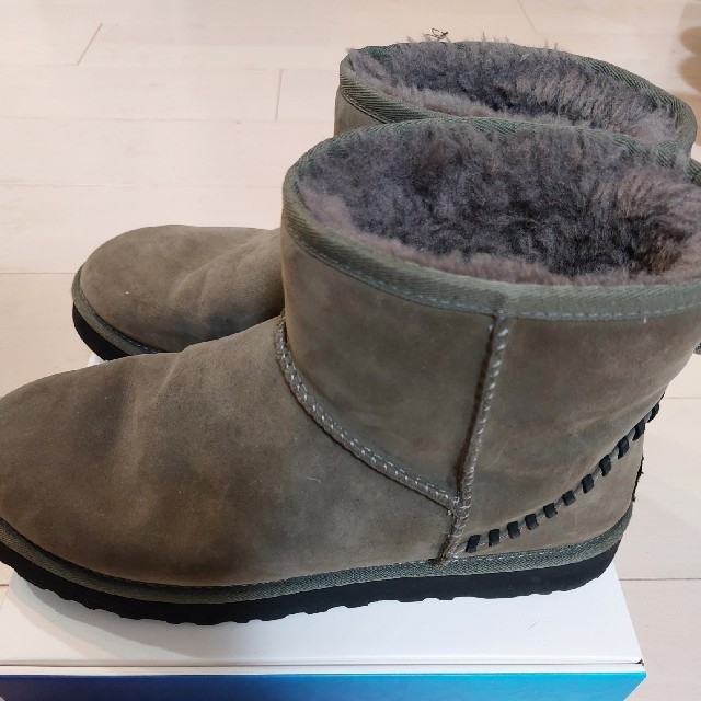 UGG(アグ)のshu_ssup様専用UGG ブーツ 28センチ メンズの靴/シューズ(ブーツ)の商品写真