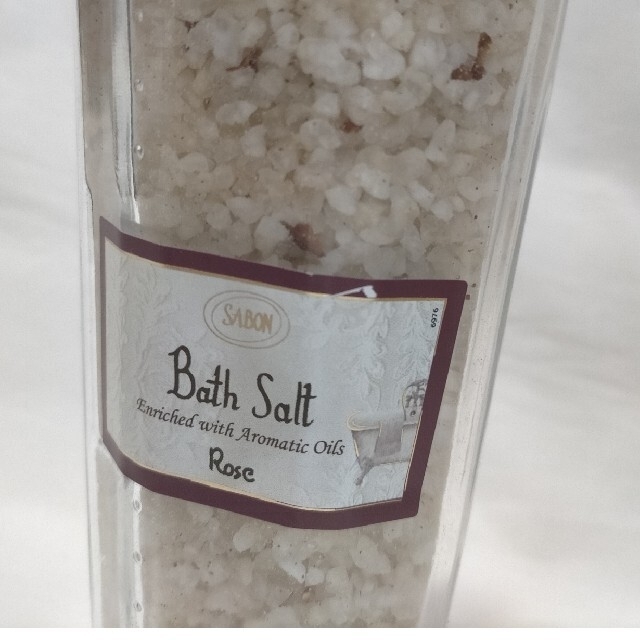 SABON(サボン)のSABON サボン bath salt  バスソルト バラ  rose 未使用 コスメ/美容のボディケア(入浴剤/バスソルト)の商品写真