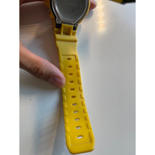 G-SHOCK(ジーショック)のCASIO G-SHOCK FOX FIRE DW 6900 クォーツイエロー メンズの時計(腕時計(デジタル))の商品写真