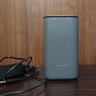 エヌティティドコモ(NTTdocomo)のhome 5G HR01 5G対応ホームルーター(PC周辺機器)