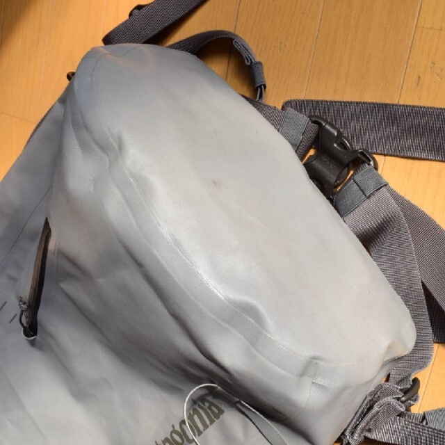 新品同様 パタゴニア ストームフロントロールトップパック 30L