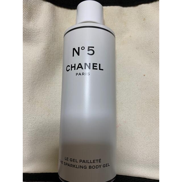 CHANEL(シャネル)のシャネルN°5 ザ スパークリング ボディジェル200ml コスメ/美容のボディケア(その他)の商品写真