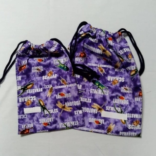 ハンドメイド　巾着セット　昆虫　紫　綿100% キッズ　靴入れ・お着替え袋(バッグ/レッスンバッグ)