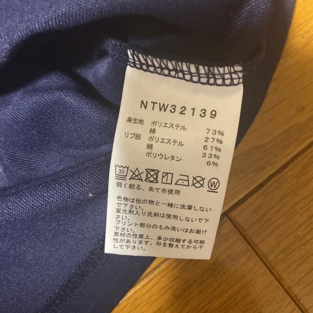 THE NORTH FACE(ザノースフェイス)のノースフェイス　ロンT  ネイビー レディースのトップス(Tシャツ(長袖/七分))の商品写真