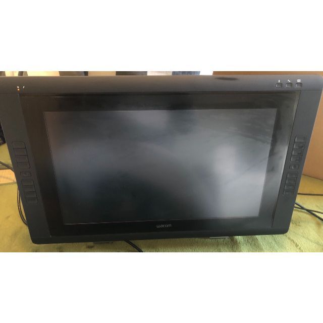 ワコム Wacom Cintiq 22HD DTK-2200 液晶ペンタブレット - PC周辺機器