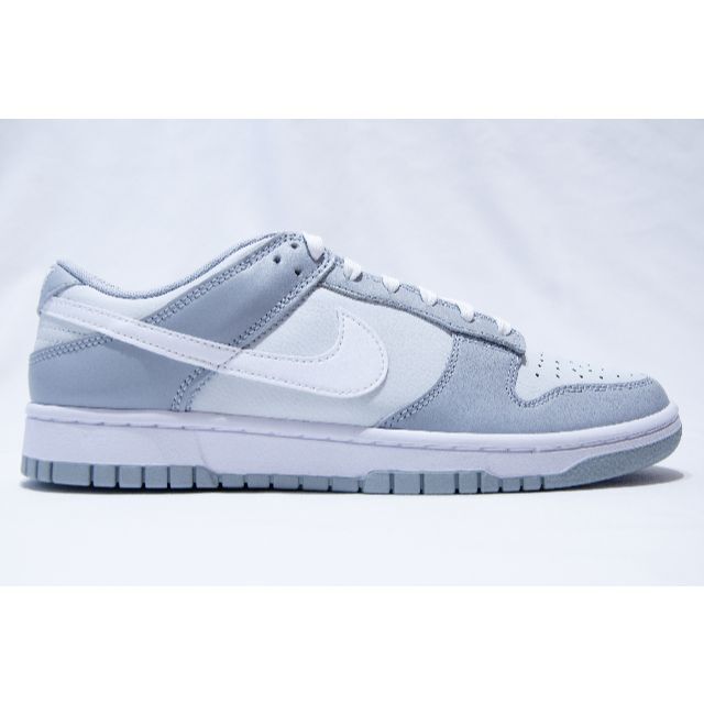 NIKE(ナイキ)のNike Dunk Low Wolf Grey ナイキ ダンク ウルフ グレー メンズの靴/シューズ(スニーカー)の商品写真