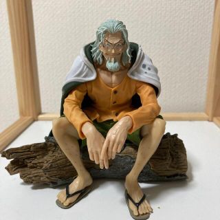 ワンピース(ONE PIECE)の［ワンピース］レイリー(フィギュア)