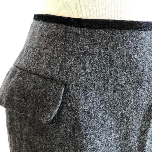 OFUON(オフオン)のofuonオフオン ミニスカート グレーM 38 ウール90% 毛 レディースのスカート(ミニスカート)の商品写真