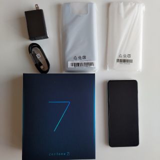 エイスース(ASUS)のZenfone7(スマートフォン本体)