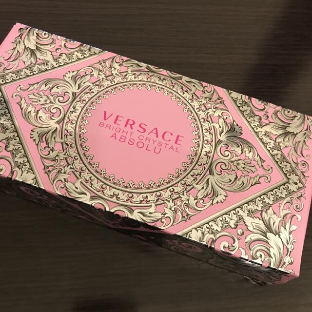 VERSACE(ヴェルサーチ)の⭐︎値下げ⭐︎ヴェルサーチ　ブライトクリスタル コスメ/美容のボディケア(ボディローション/ミルク)の商品写真