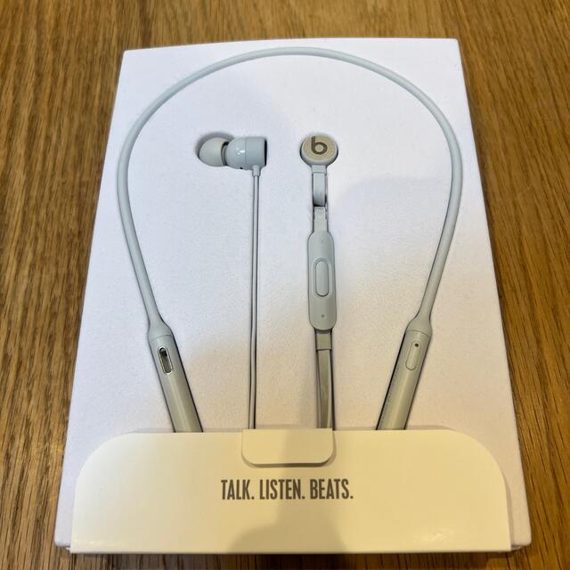 Beats by Dr Dre BEATSX MATTE SILVER スマホ/家電/カメラのオーディオ機器(ヘッドフォン/イヤフォン)の商品写真