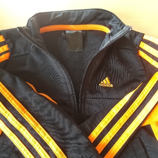 adidas(アディダス)の【みとまこ様専用】【adidas】キッズ ジャージ 110センチ キッズ/ベビー/マタニティのキッズ服男の子用(90cm~)(その他)の商品写真