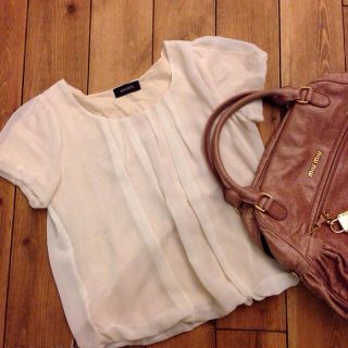 ジャスグリッティー(JUSGLITTY)のジャスグリ レーストップス 美品(カットソー(半袖/袖なし))