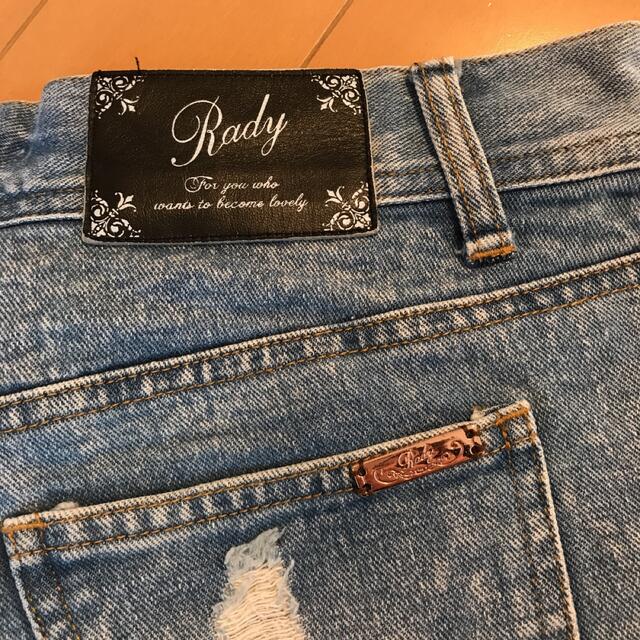 Rady(レディー)のRady レディー クラッシュデニムショートパンツ ダメージデニムショートパンツ レディースのパンツ(ショートパンツ)の商品写真