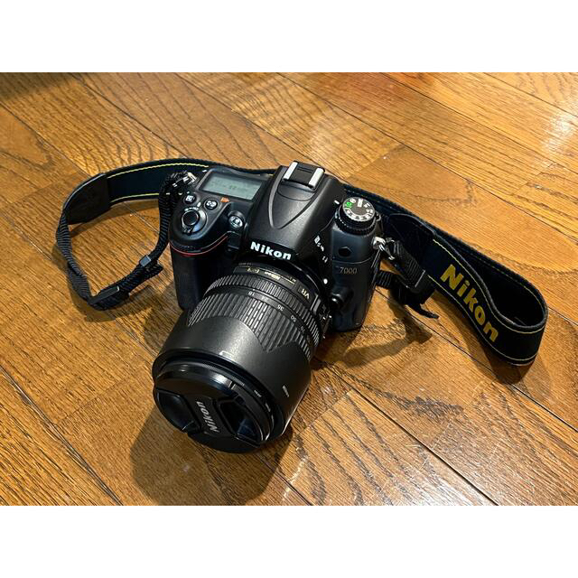 Nikon(ニコン)のNIKON D7000 18-105mm レンズセット リモコン付き スマホ/家電/カメラのカメラ(デジタル一眼)の商品写真