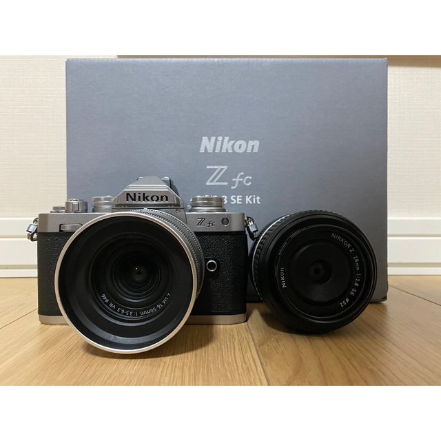 Nikon(ニコン)の【8日まで特価】Nikon Zfc 28/2.8 SE KIT &DX16-50 スマホ/家電/カメラのカメラ(ミラーレス一眼)の商品写真