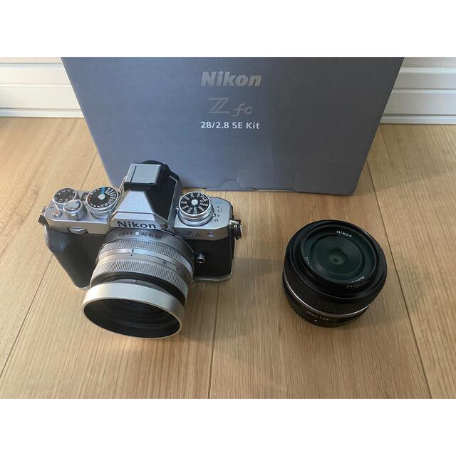 Nikon(ニコン)の【8日まで特価】Nikon Zfc 28/2.8 SE KIT &DX16-50 スマホ/家電/カメラのカメラ(ミラーレス一眼)の商品写真