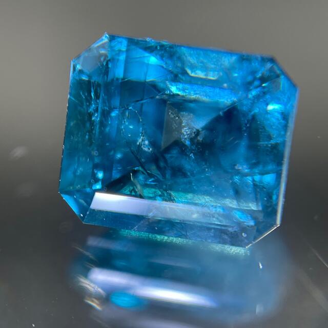 コロンビア産Guatéque鉱山ユークレース 4.436ct