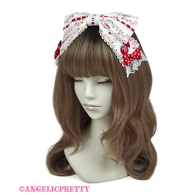 Angelic Pretty(アンジェリックプリティー)のLittle Bunny Strawberryカチューシャ レディースのヘアアクセサリー(カチューシャ)の商品写真