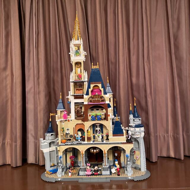 日本製国産 Lego Lego シンデレラ城とディズニーの仲間たちの通販 By Kr レゴならラクマ 高品質定番 Www Stayinfront Com