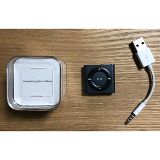 アイポッド(iPod)のapple iPod shuffle第四世代 黒 中古 外箱付(ポータブルプレーヤー)