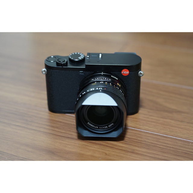 LEICA(ライカ)のLeica Q2 ライカ　新古品　美品 スマホ/家電/カメラのカメラ(コンパクトデジタルカメラ)の商品写真