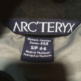 アークテリクス(ARC'TERYX)のARC'TERYXアークテリクスwomen'sレディースベスト中古品ユニセックス(ベスト)